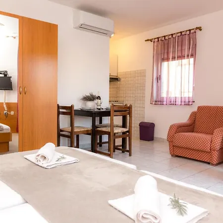 Kiko Apartment Drage